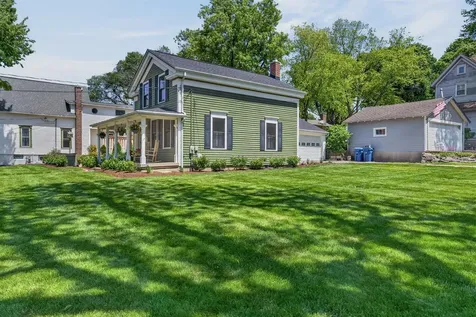 416 South 5th Avenue St. Charles IL 60174
