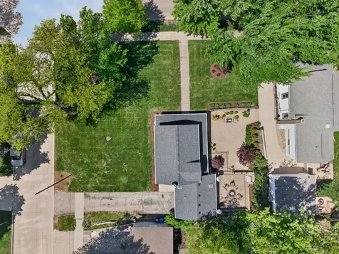 416 South 5th Avenue St. Charles IL 60174