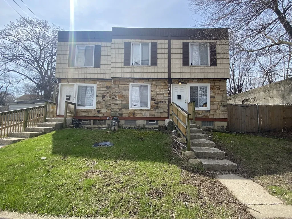 547 West 69th Street Chicago IL 60621