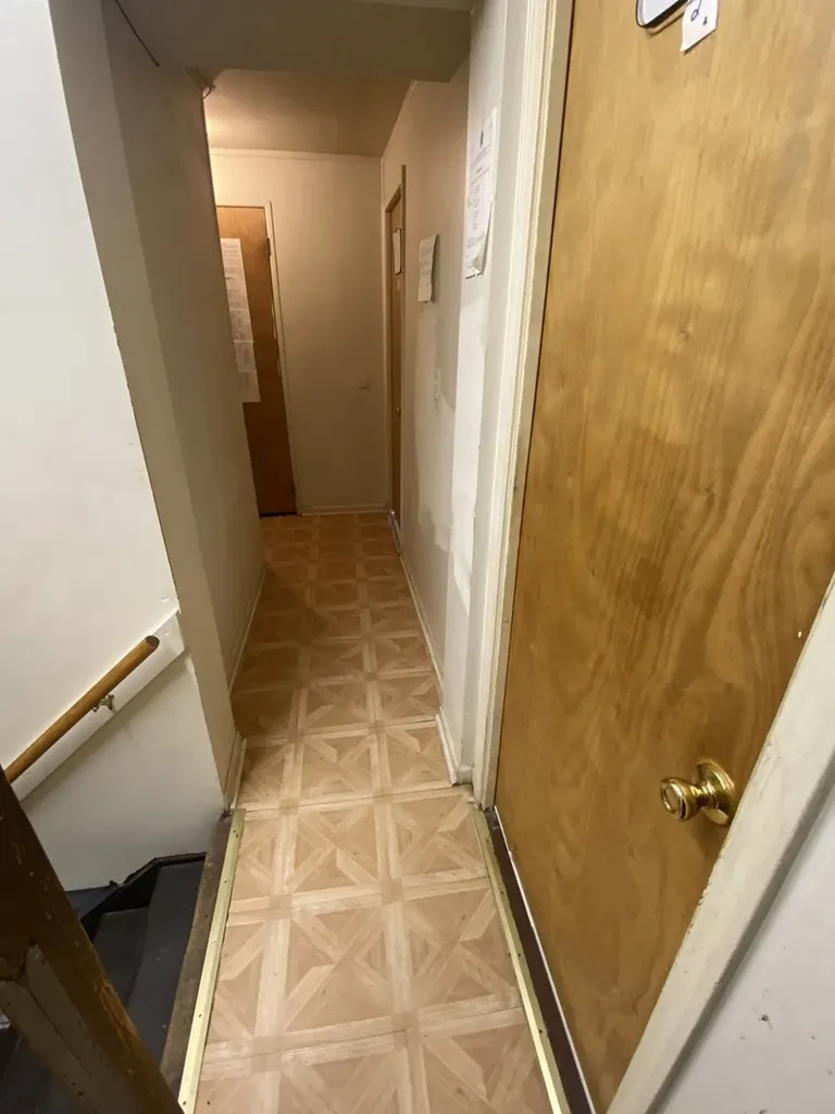 547 West 69th Street Chicago IL 60621