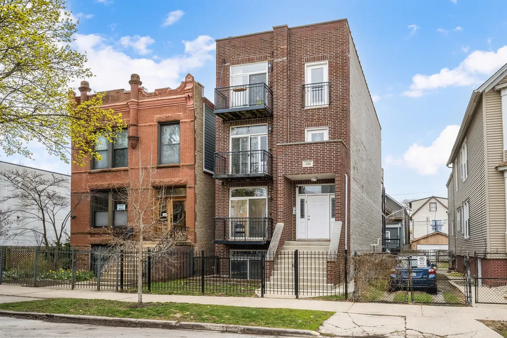 1710 North Whipple Street Chicago IL 60647