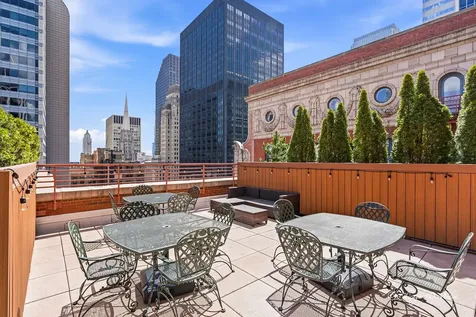 208 West Washington Street Chicago IL 60606