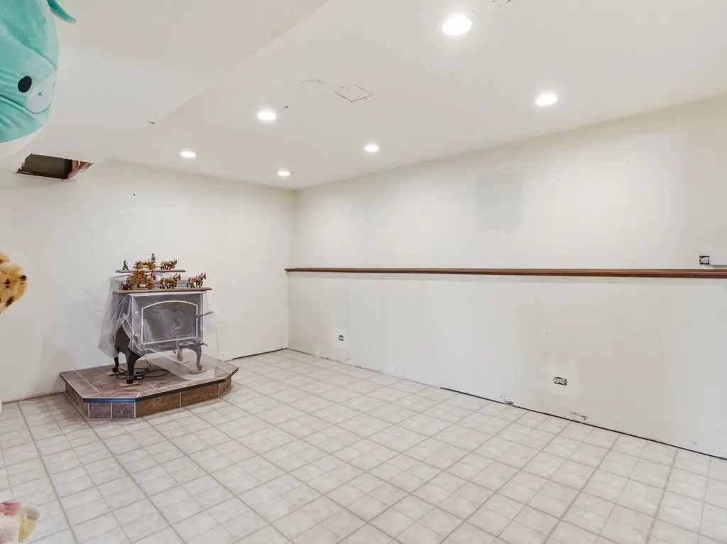 7663 Walnut Avenue Woodridge IL 60517