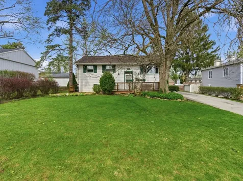 7663 Walnut Avenue Woodridge IL 60517