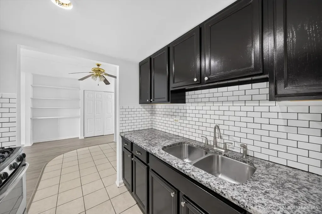 138 East Bailey Road Naperville IL 60565