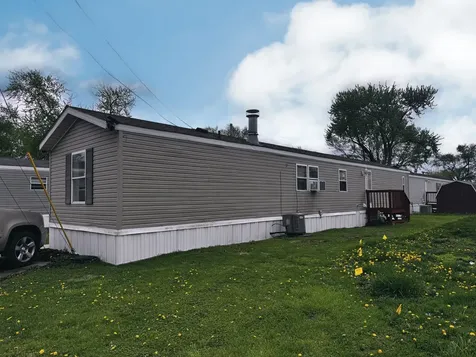 57 Redwood Manor Drive Pontiac IL 61764