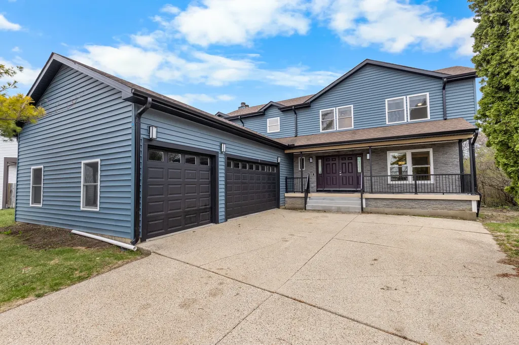 330 Oak Hill Court Antioch IL 60002