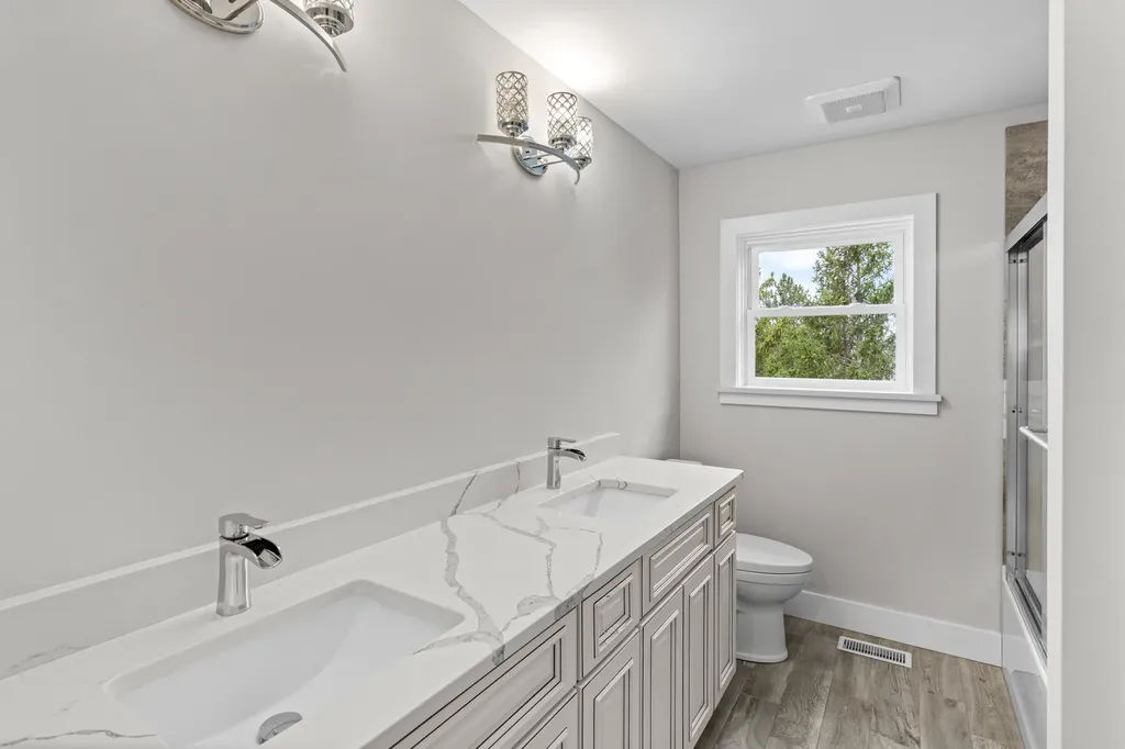 330 Oak Hill Court Antioch IL 60002