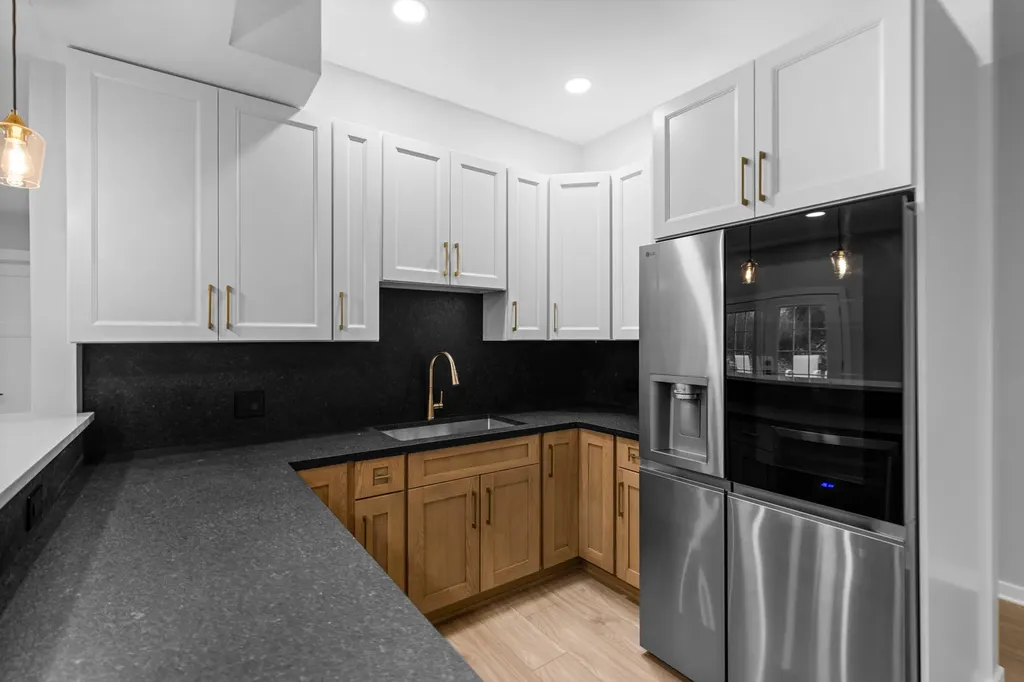 330 Oak Hill Court Antioch IL 60002
