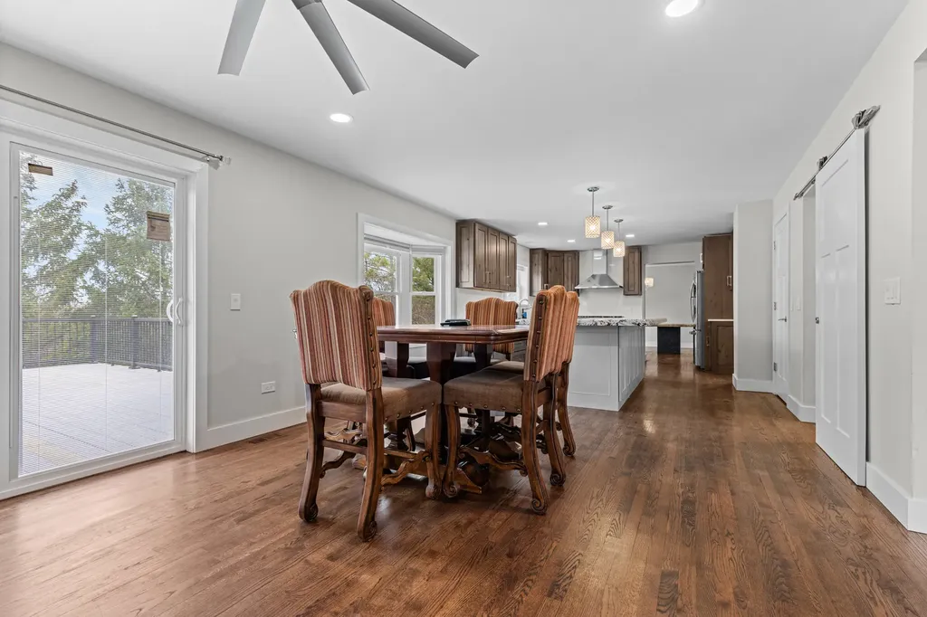 330 Oak Hill Court Antioch IL 60002
