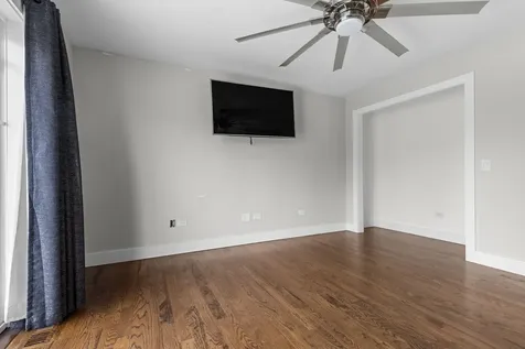 330 Oak Hill Court Antioch IL 60002