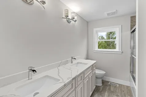330 Oak Hill Court Antioch IL 60002