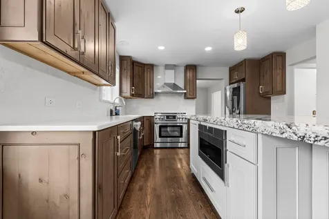 330 Oak Hill Court Antioch IL 60002