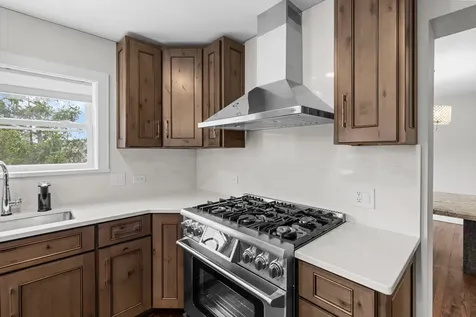 330 Oak Hill Court Antioch IL 60002
