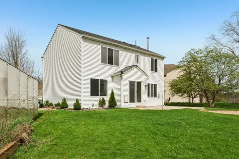 257 Indian Ridge Lane SE Lake Villa IL 60046