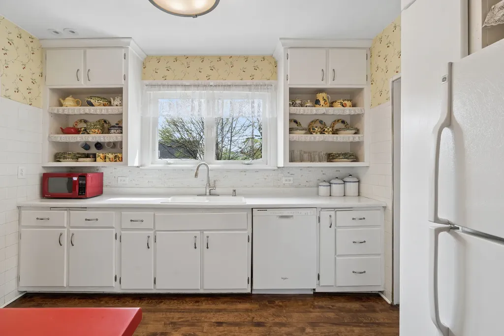 6901 North Oleander Avenue Chicago IL 60631