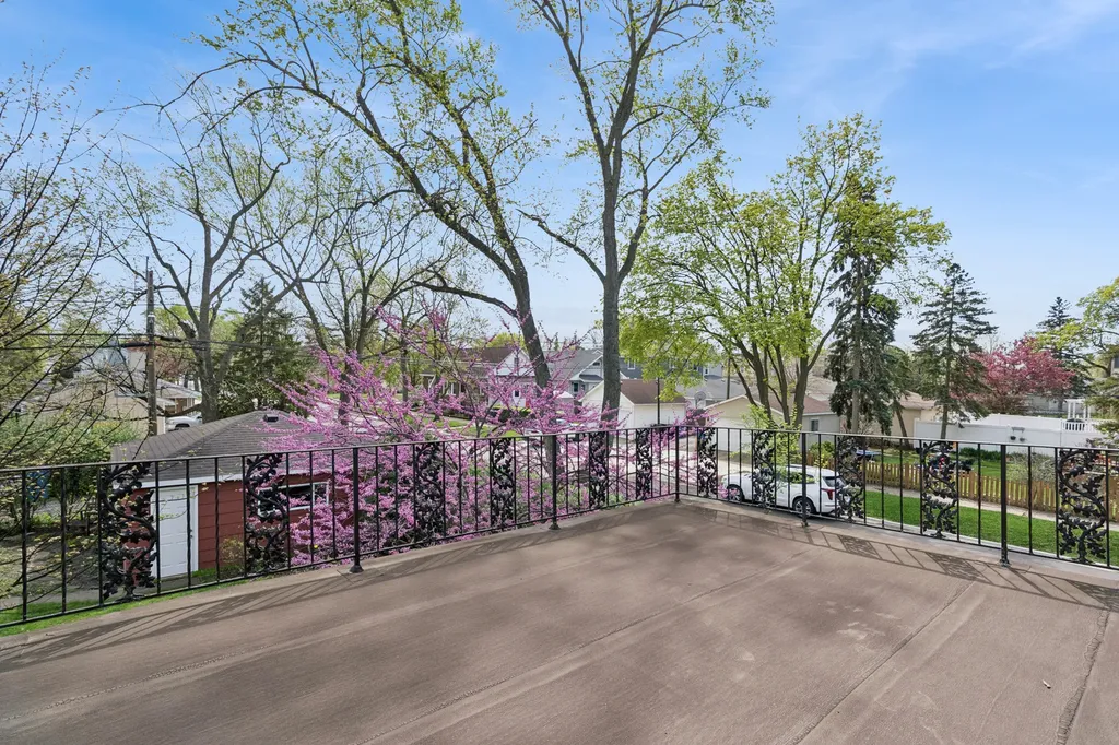 6901 North Oleander Avenue Chicago IL 60631