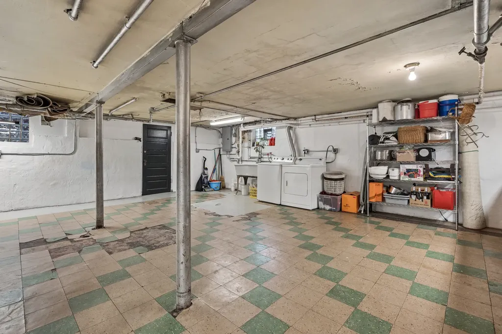6901 North Oleander Avenue Chicago IL 60631