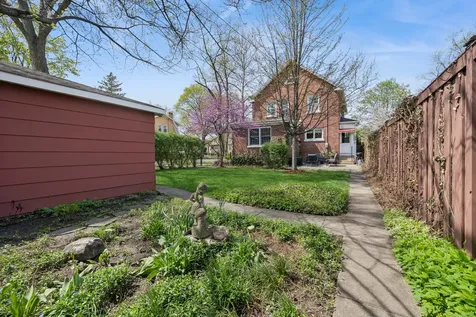 6901 North Oleander Avenue Chicago IL 60631