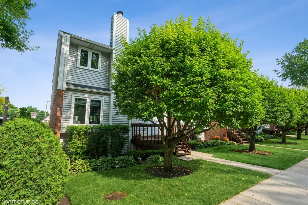8535 Ferris Avenue Morton Grove IL 60053