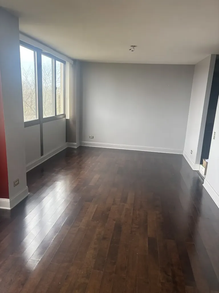 4800 South Lake Park Avenue Chicago IL 60615