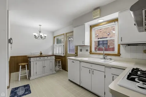 5814 Keeney Street Morton Grove IL 60053