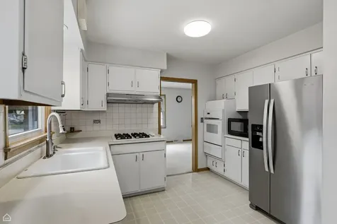 5814 Keeney Street Morton Grove IL 60053