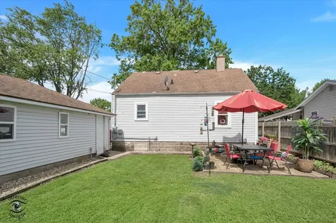448 N Michigan Avenue Bradley IL 60915