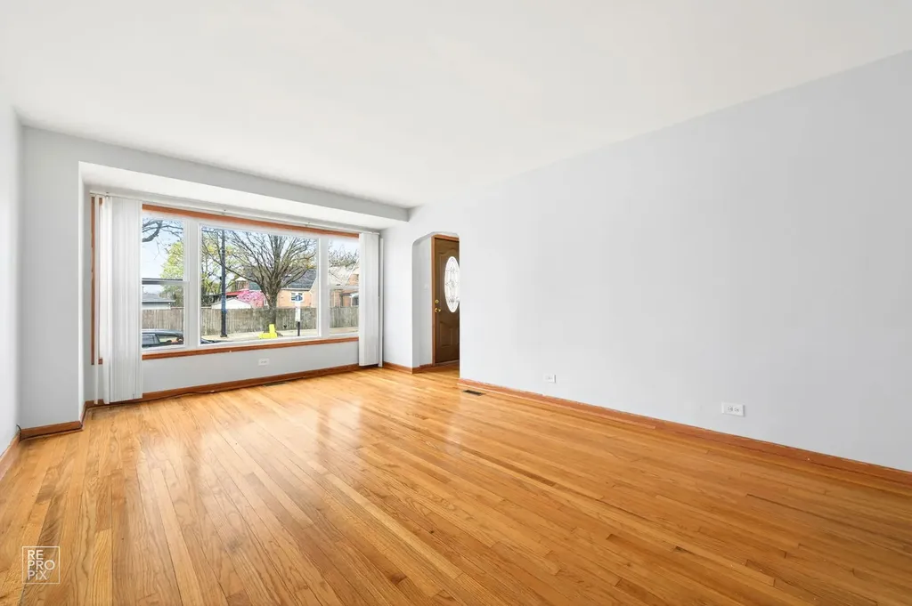 4143 West Marquette Road Chicago IL 60629