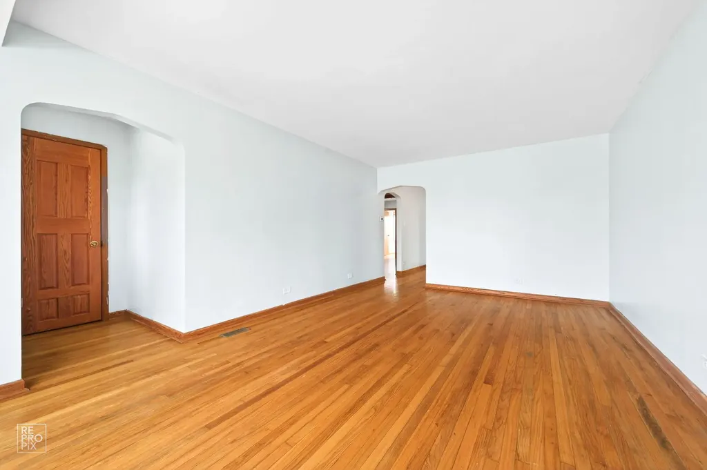 4143 West Marquette Road Chicago IL 60629