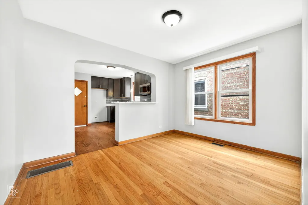 4143 West Marquette Road Chicago IL 60629