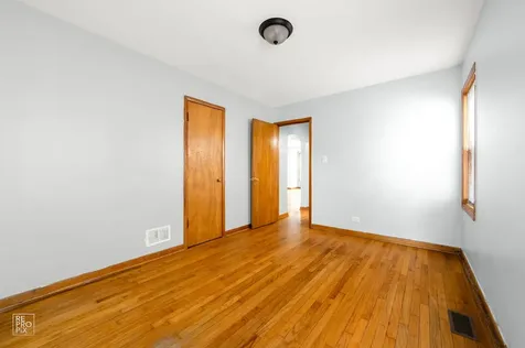 4143 West Marquette Road Chicago IL 60629