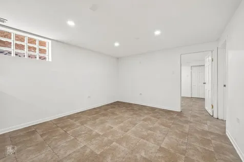 4143 West Marquette Road Chicago IL 60629