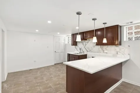 4143 West Marquette Road Chicago IL 60629