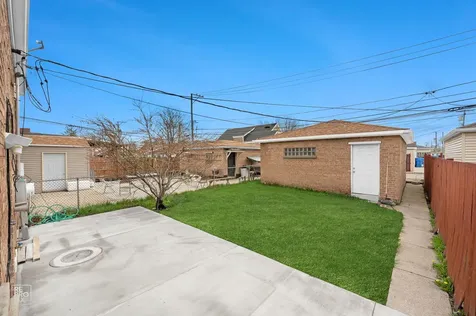 4143 West Marquette Road Chicago IL 60629