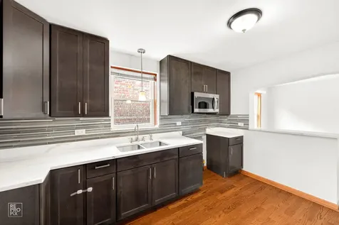 4143 West Marquette Road Chicago IL 60629