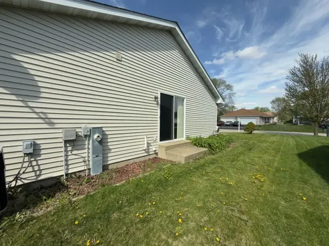 500 1/2 Johnson Street Marengo IL 60152