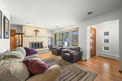 1521 Dun Lo Drive Arlington Heights IL 60004