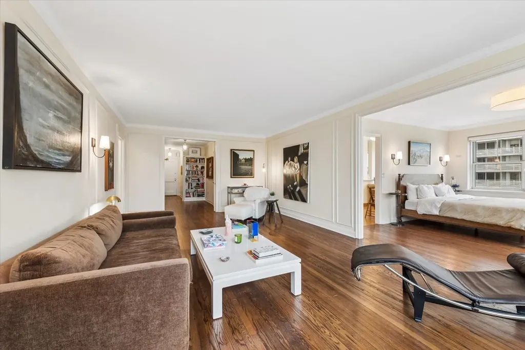 5555 North Sheridan Road Chicago IL 60640