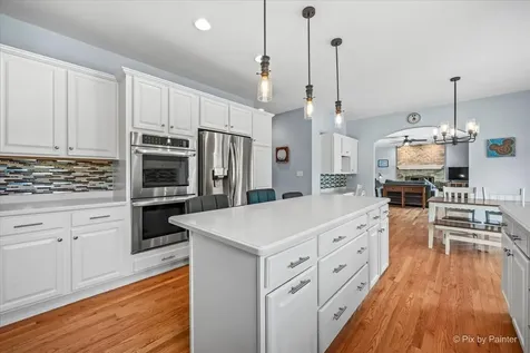 7104 Dove Way Cary IL 60013