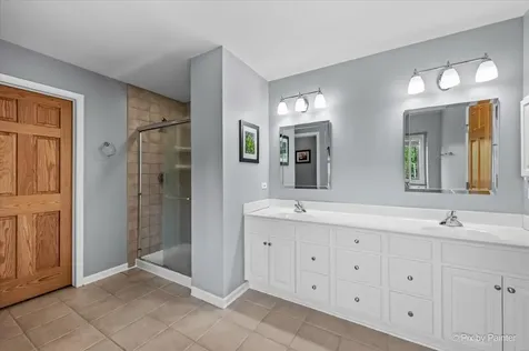 7104 Dove Way Cary IL 60013