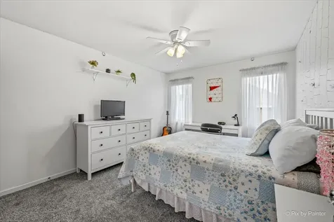 7104 Dove Way Cary IL 60013