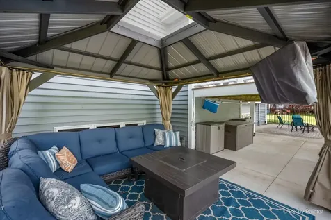 7104 Dove Way Cary IL 60013
