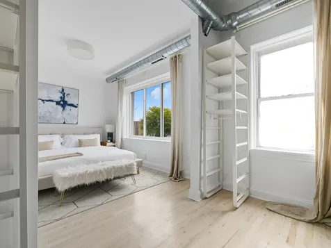 3306 West Le Moyne Street Chicago IL 60651
