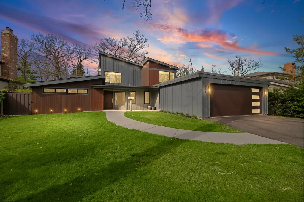 344 East Witchwood Lane Lake Bluff IL 60044