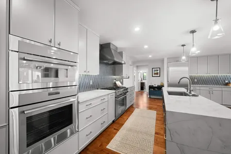 344 East Witchwood Lane Lake Bluff IL 60044