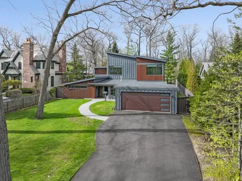 344 East Witchwood Lane Lake Bluff IL 60044