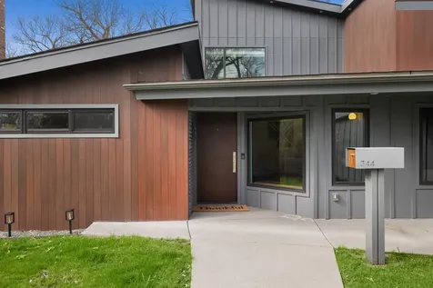 344 East Witchwood Lane Lake Bluff IL 60044