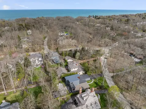 344 East Witchwood Lane Lake Bluff IL 60044