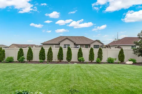 1995 Craftsman Avenue Bourbonnais IL 60914